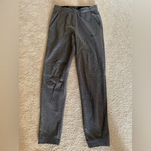 Nike Dri-Fit mens tapered training pants, charcoal heather, size Small